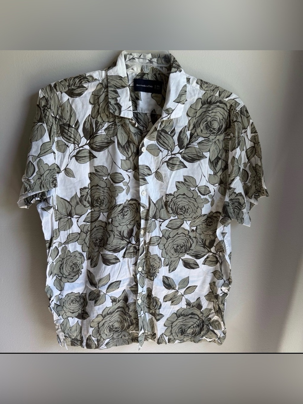 Abercrombie & Fitch Floral Button Front Top XXL